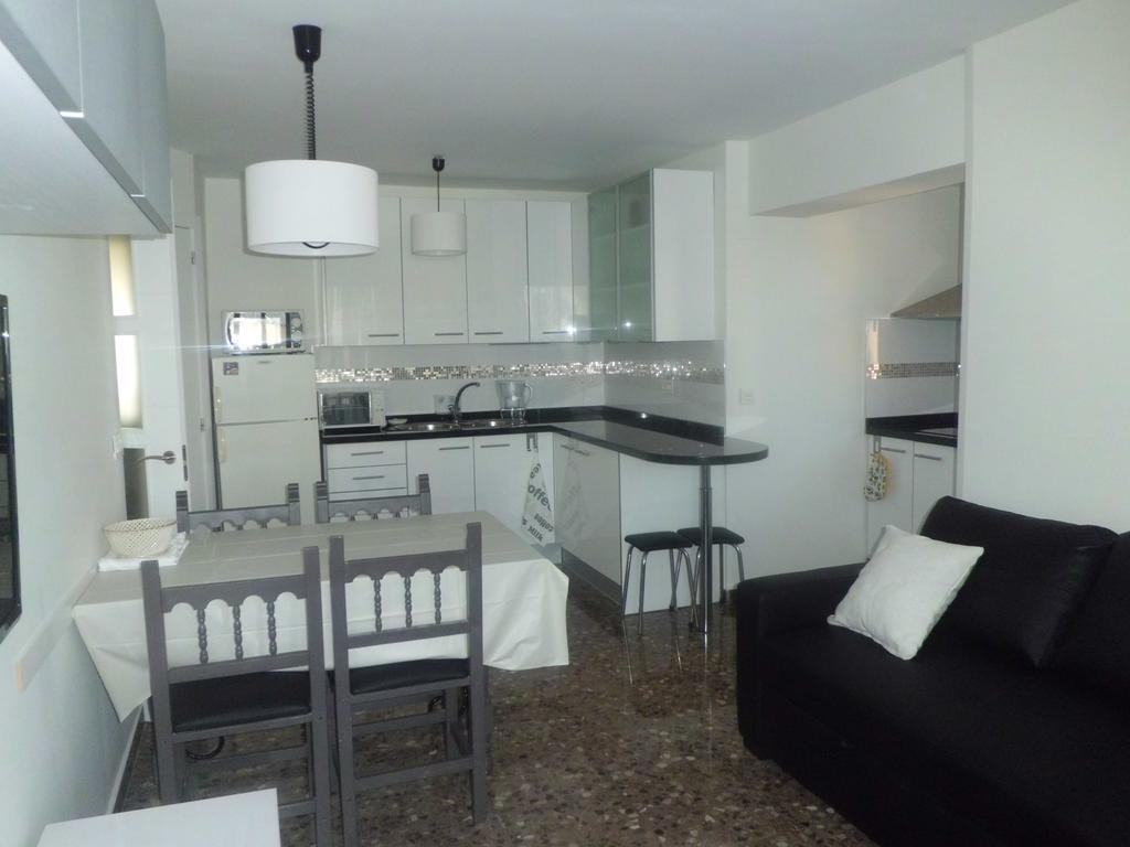 Apartment Alcalde Manuel Catalán Chana Benidorm Habitación foto